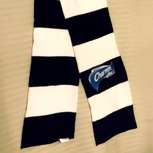 Columbia Charmin Scarf set for (2) Brand New